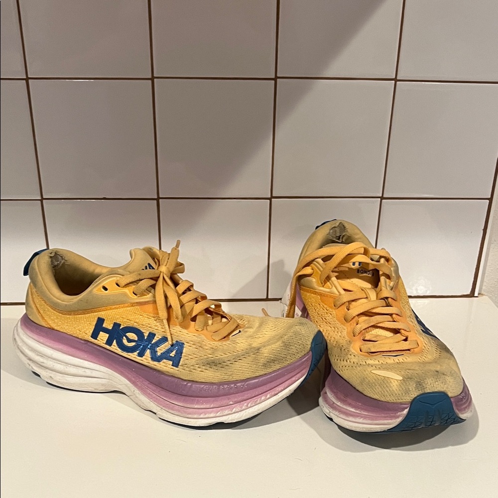 Hoka Bondi 8 Yellow and Purple Running Shoes Size 7
